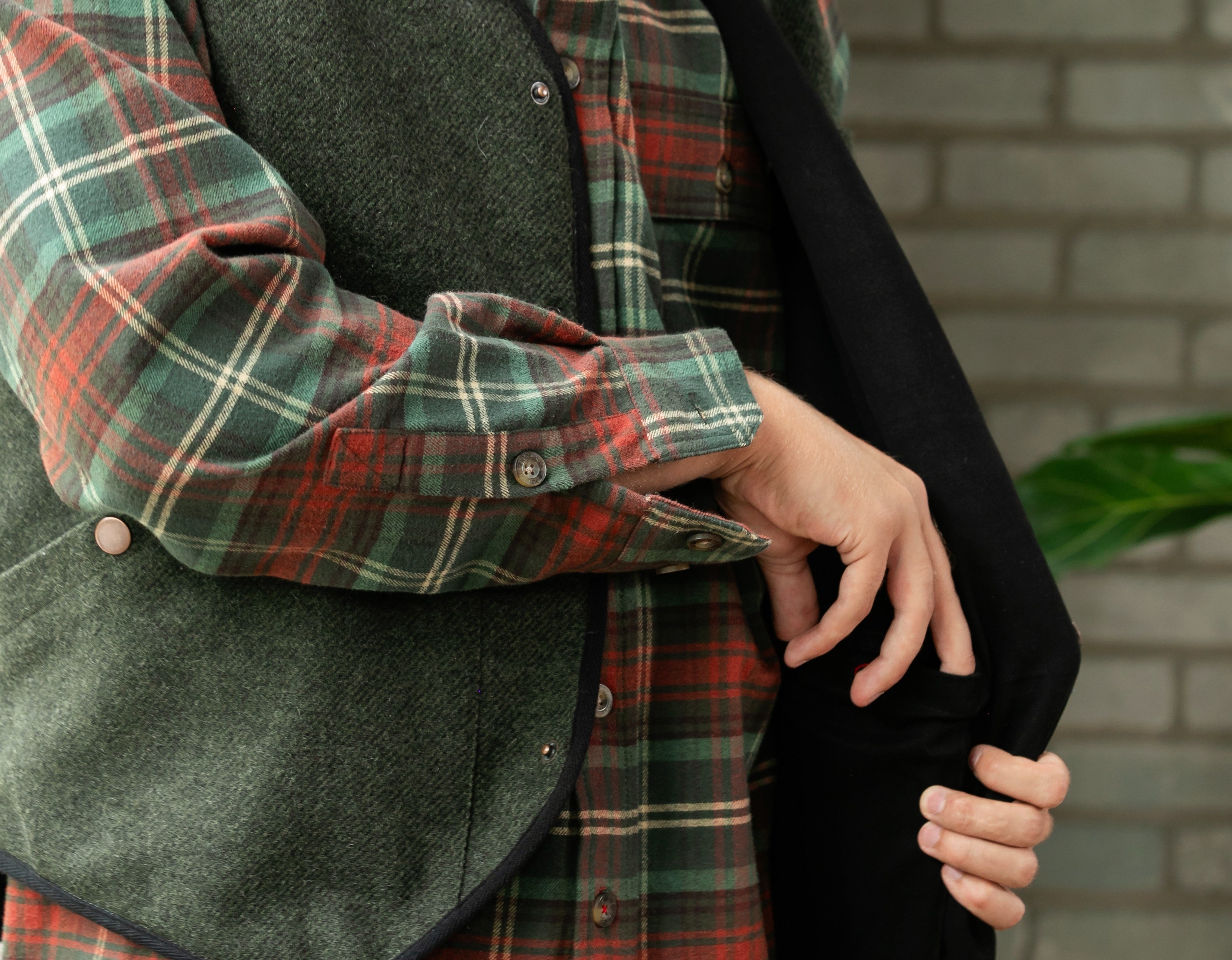 Mens_Plaid_Flannel_Shirts_and_Vests